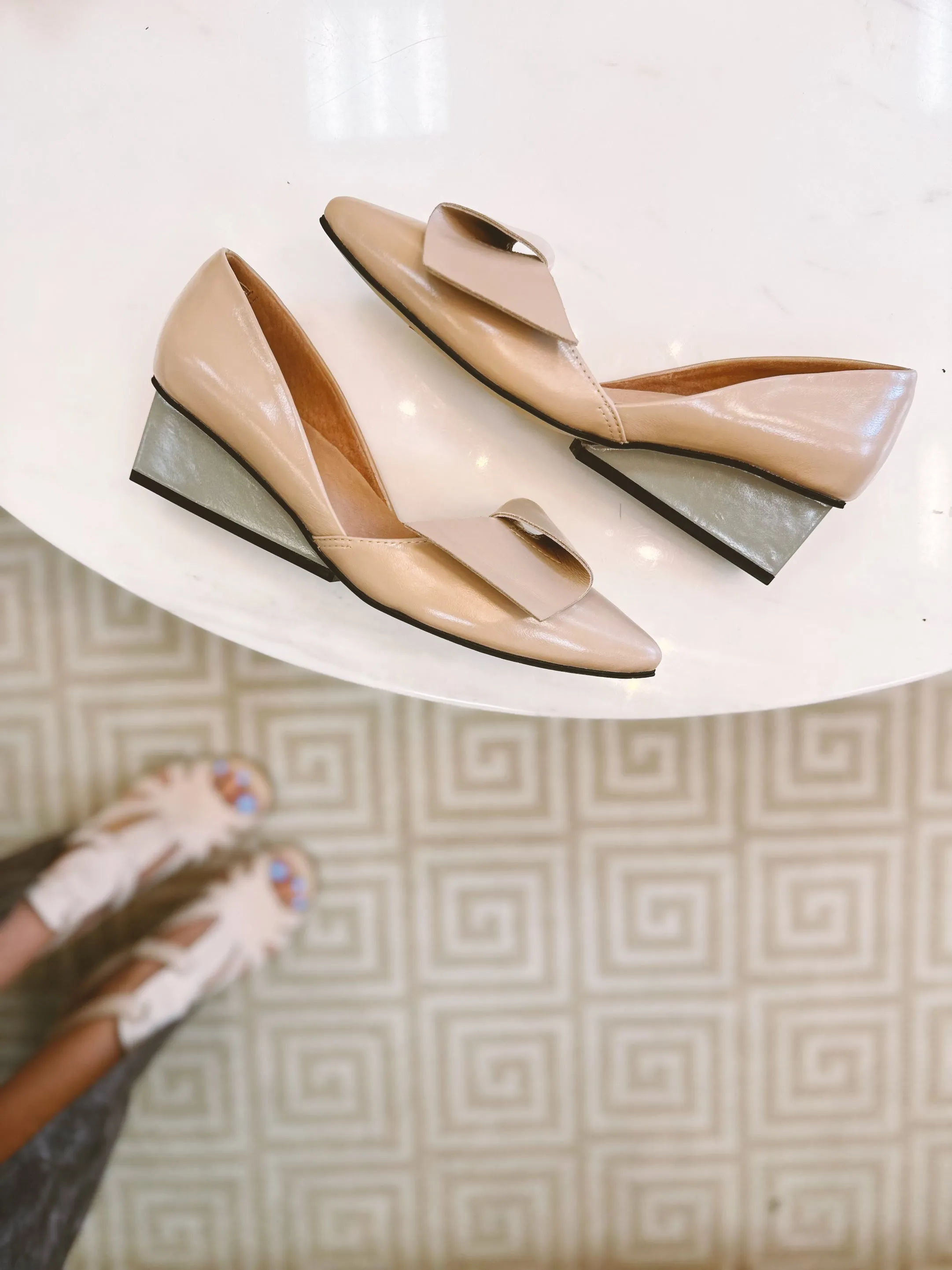 Half Bow Square Wedge - Nude