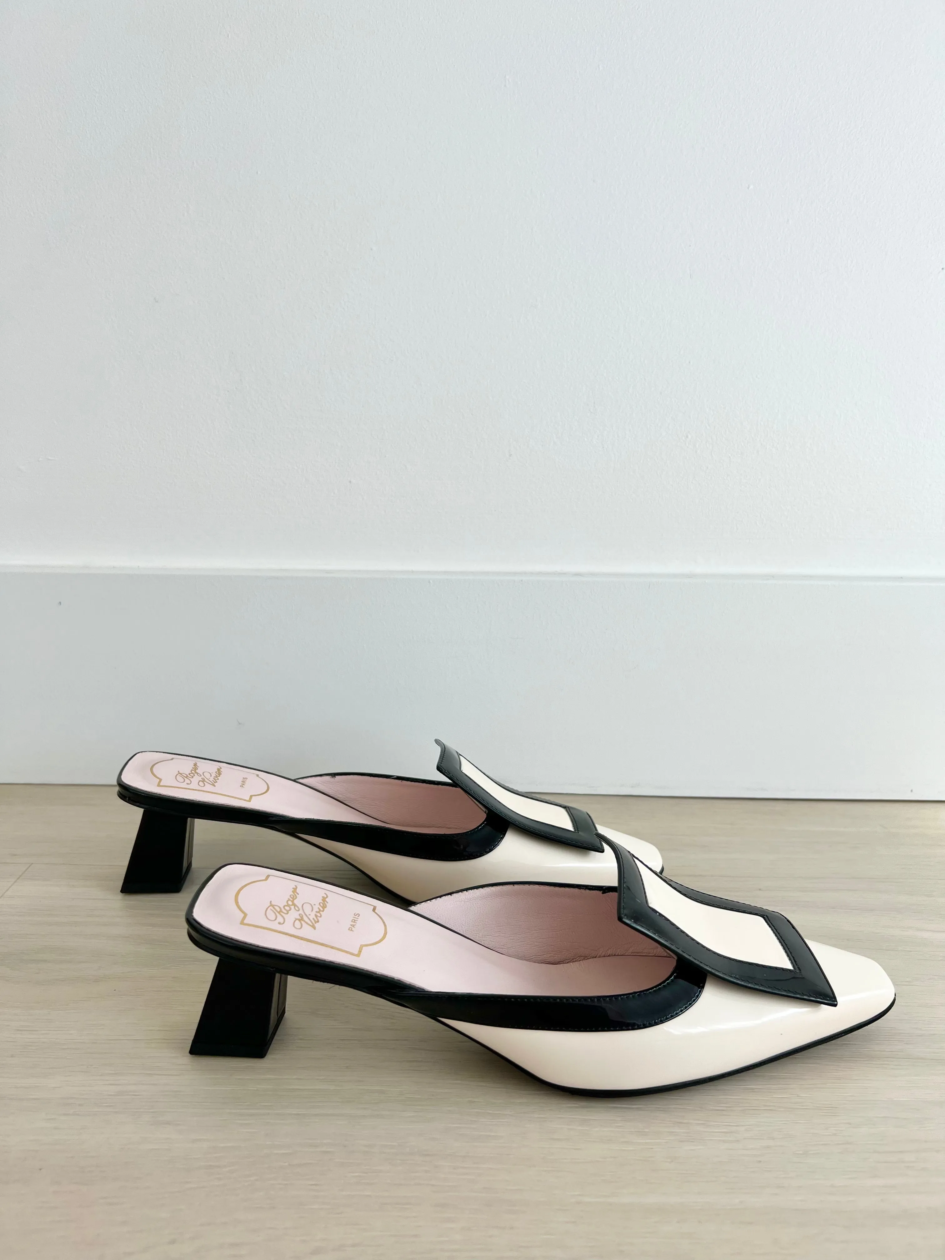 Roger Vivier Mules