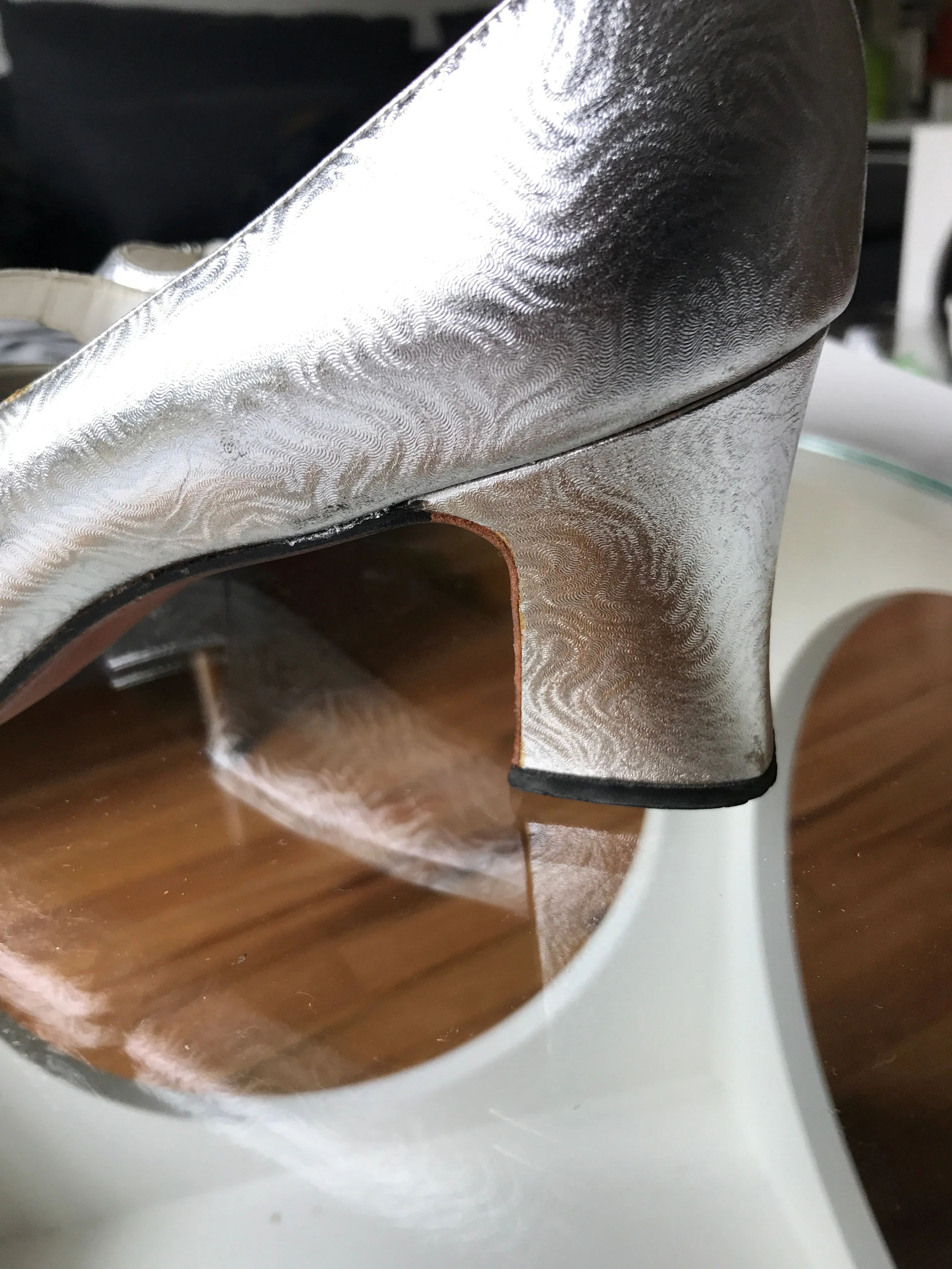 Vintage 60's Silver Mary Janes - Rare Size 10!